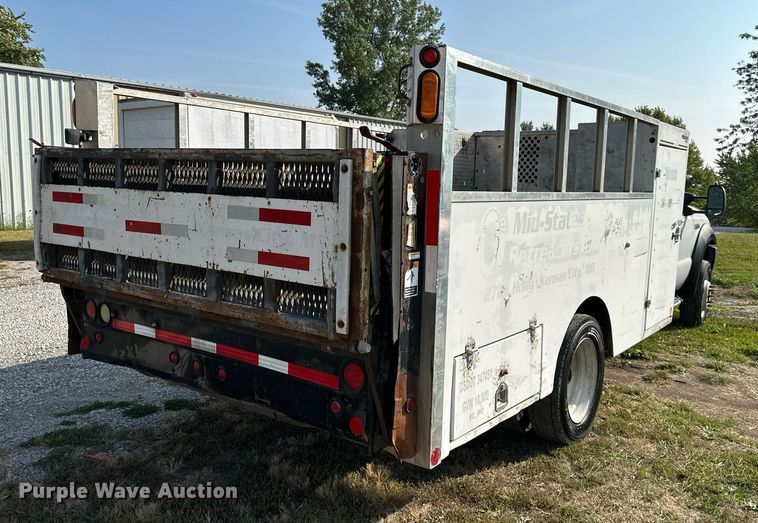 image for item DV1006 2005 Ford F450 Super Duty  utility / service truck