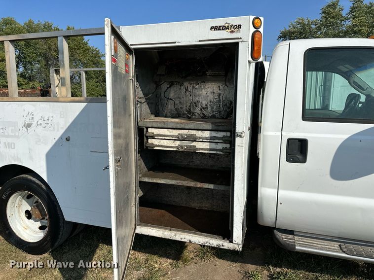 image for item DV1006 2005 Ford F450 Super Duty  utility / service truck