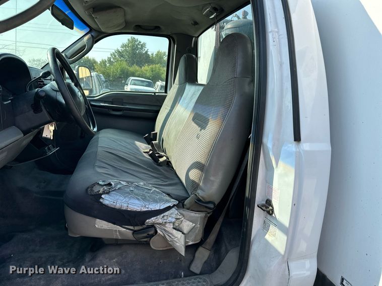 image for item DV1006 2005 Ford F450 Super Duty  utility / service truck