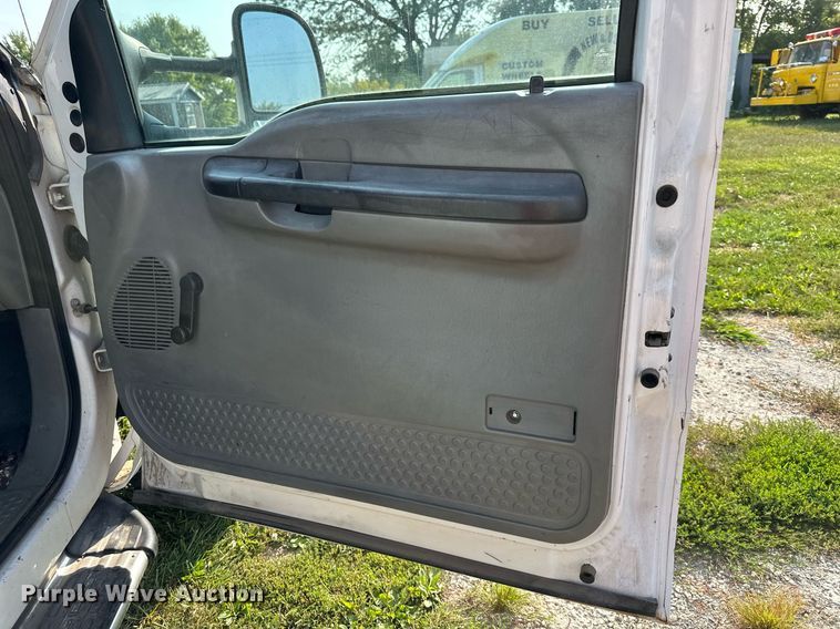 image for item DV1006 2005 Ford F450 Super Duty  utility / service truck