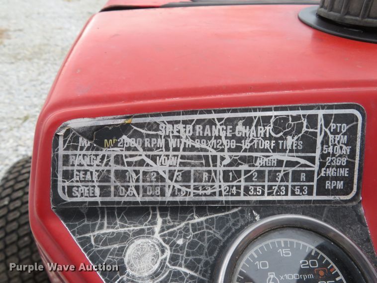 image for item FB9857 1992 Massey Ferguson 1010  tractor