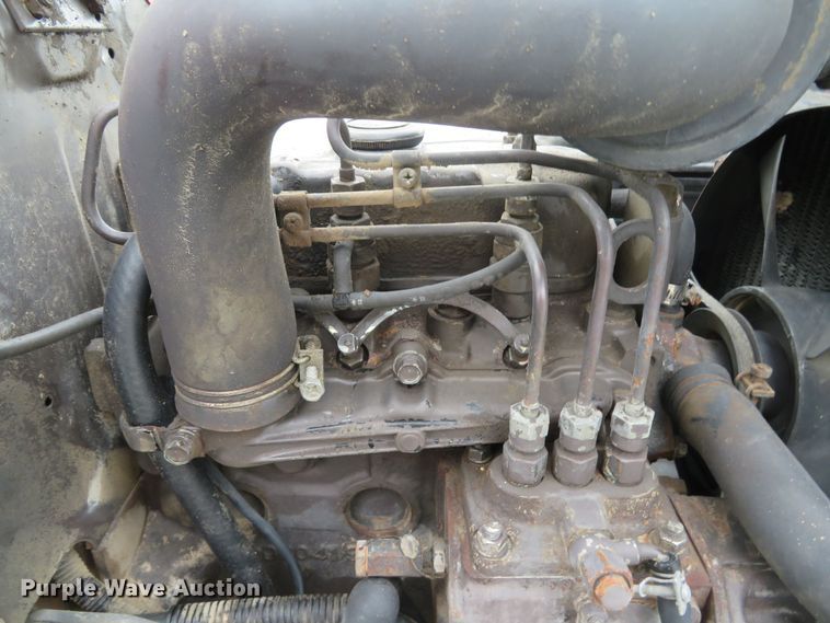 image for item FB9857 1992 Massey Ferguson 1010  tractor