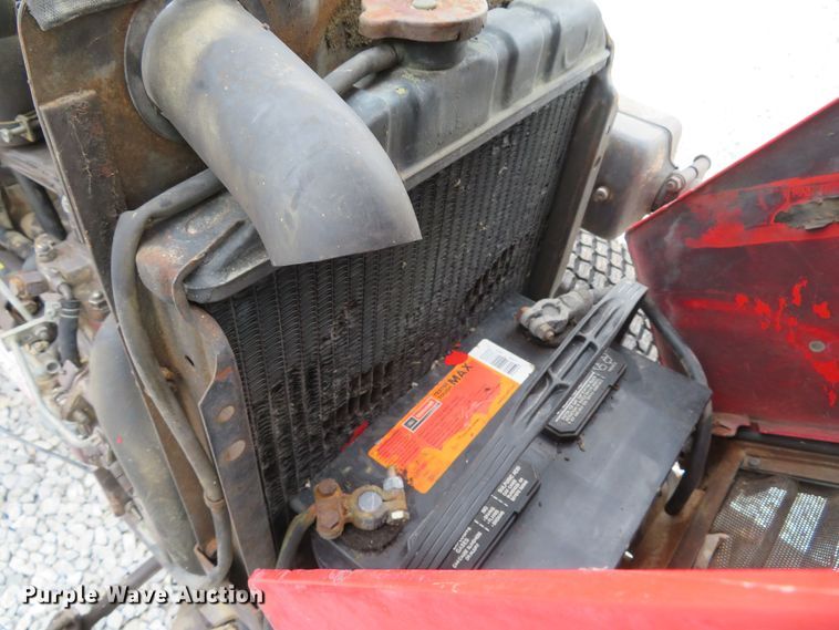 image for item FB9857 1992 Massey Ferguson 1010  tractor