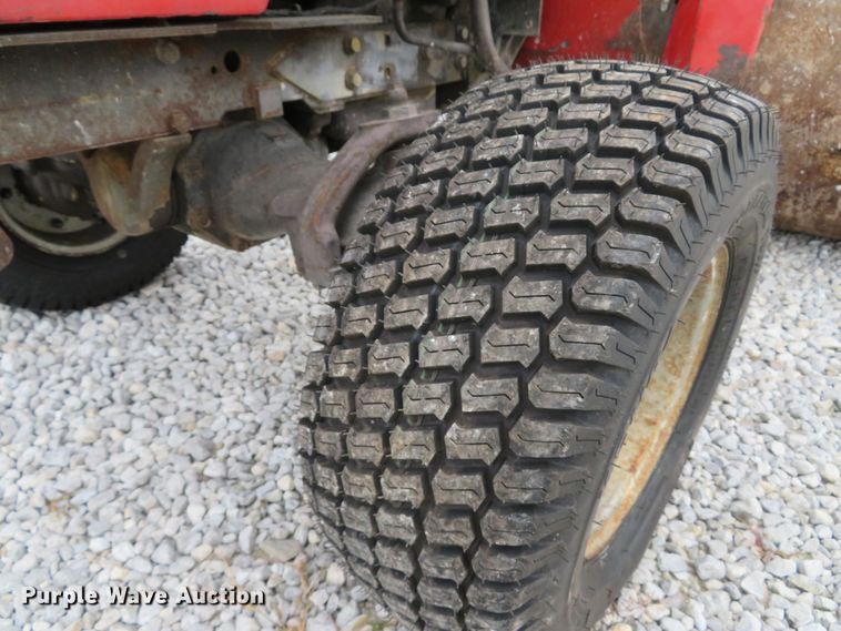 image for item FB9857 1992 Massey Ferguson 1010  tractor