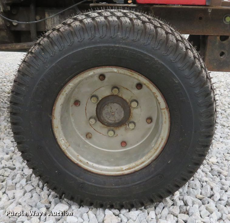 image for item FB9857 1992 Massey Ferguson 1010  tractor