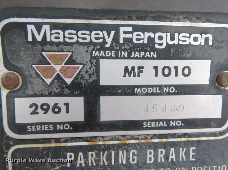 image for item FB9857 1992 Massey Ferguson 1010  tractor