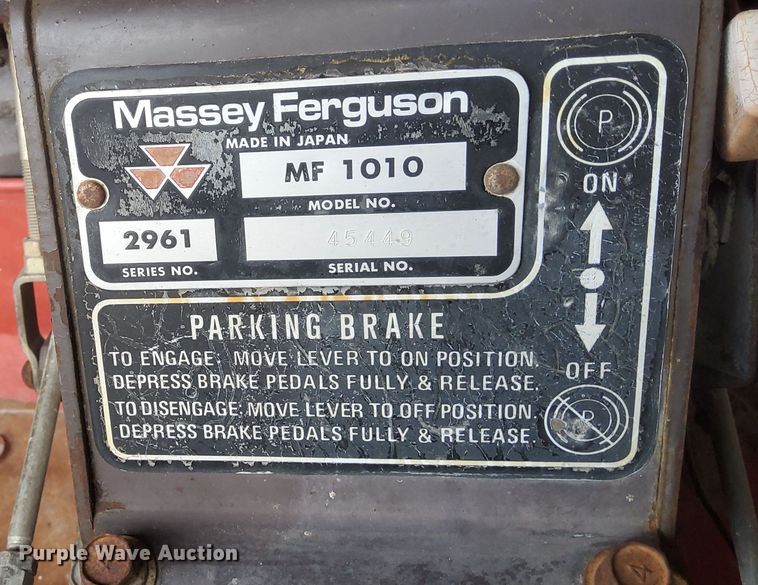 image for item FB9857 1992 Massey Ferguson 1010  tractor