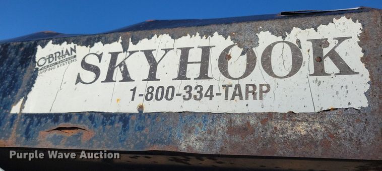 image for item IQ9931 2007 International 4300  hook lift truck