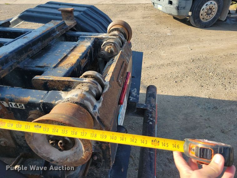 image for item IQ9931 2007 International 4300  hook lift truck