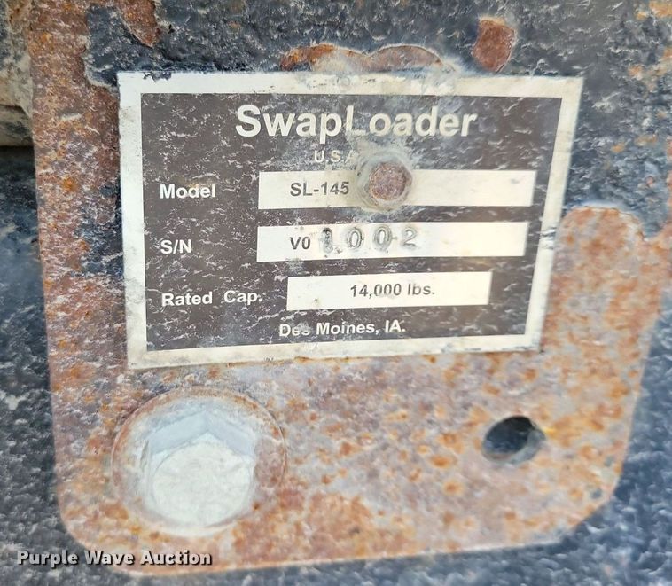 image for item IQ9931 2007 International 4300  hook lift truck