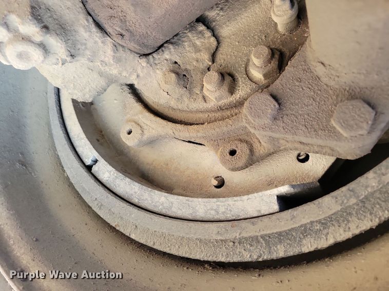 image for item IQ9931 2007 International 4300  hook lift truck