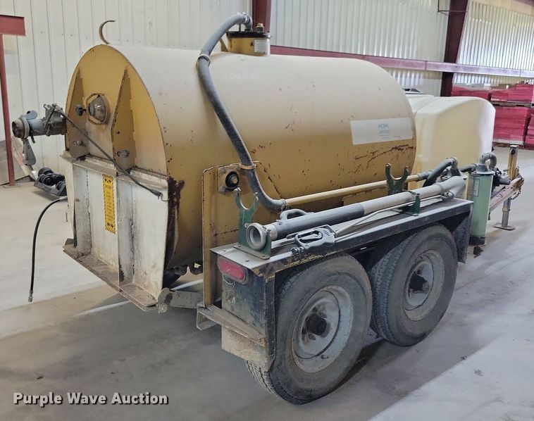 image for item IQ9932 1997 Ring-o-matic 550  vacuum excavator