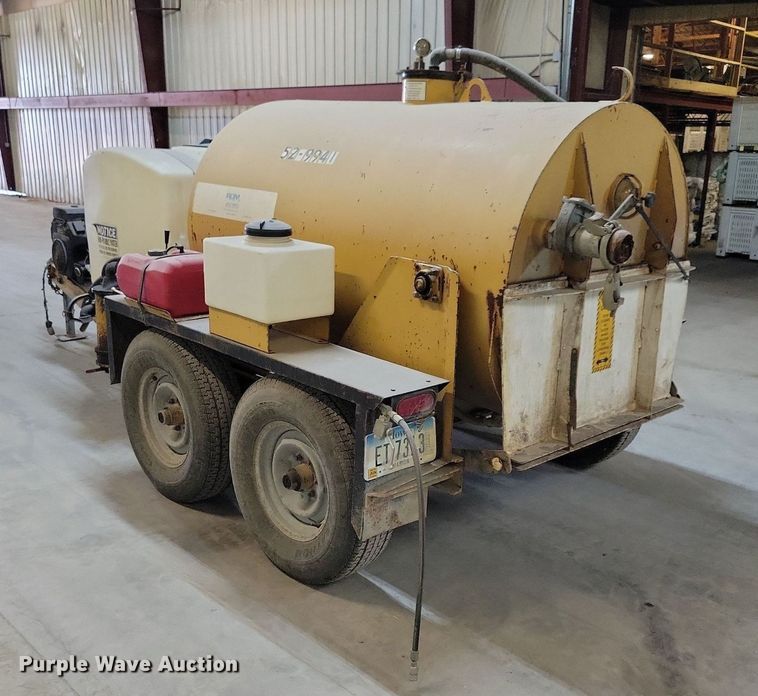 image for item IQ9932 1997 Ring-o-matic 550  vacuum excavator