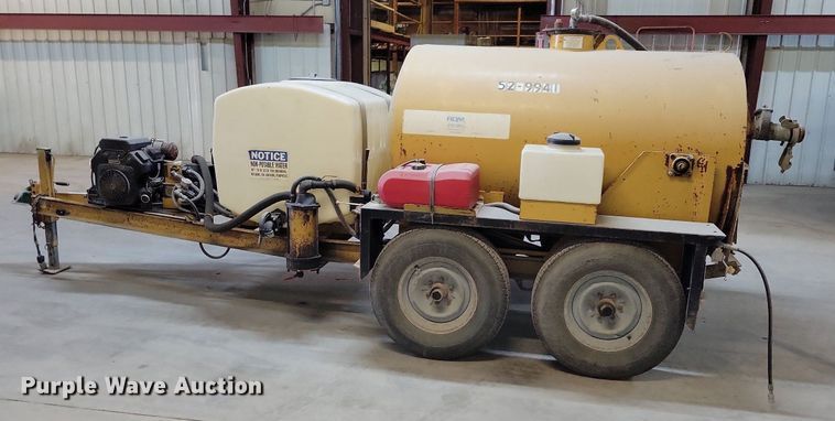 image for item IQ9932 1997 Ring-o-matic 550  vacuum excavator