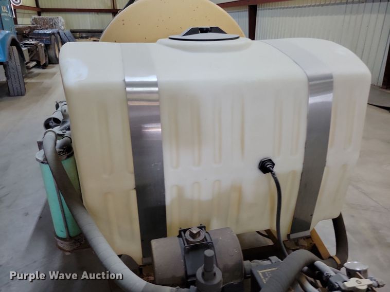 image for item IQ9932 1997 Ring-o-matic 550  vacuum excavator