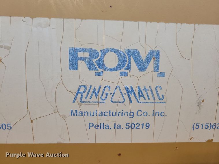 image for item IQ9932 1997 Ring-o-matic 550  vacuum excavator