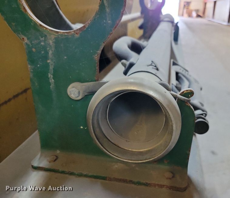 image for item IQ9932 1997 Ring-o-matic 550  vacuum excavator