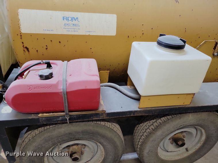 image for item IQ9932 1997 Ring-o-matic 550  vacuum excavator