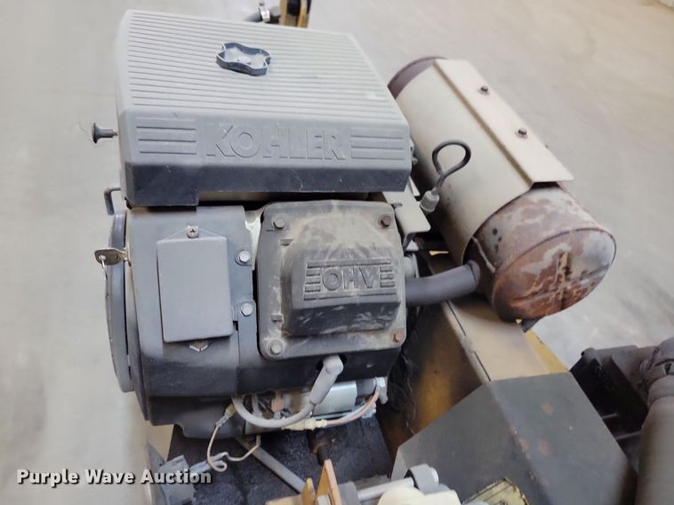 image for item IQ9932 1997 Ring-o-matic 550  vacuum excavator