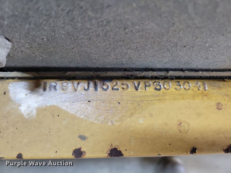 image for item IQ9932 1997 Ring-o-matic 550  vacuum excavator