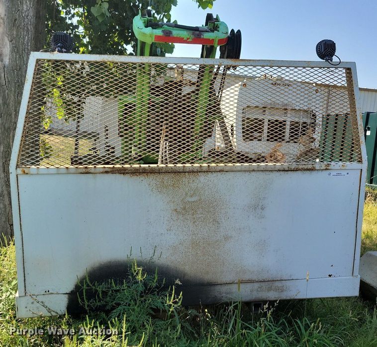 image for item IQ9933 2007 Norcal Waste Equipment NCCR-6000  dumpster delivery bed