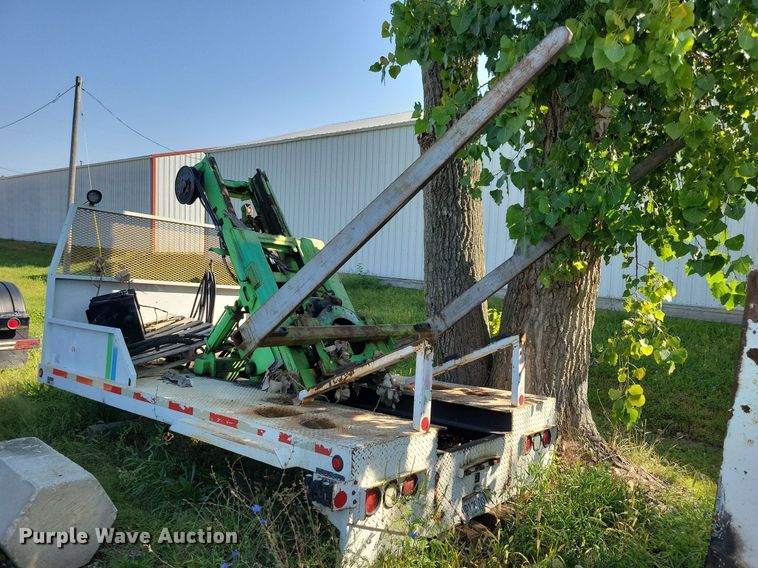 image for item IQ9933 2007 Norcal Waste Equipment NCCR-6000  dumpster delivery bed