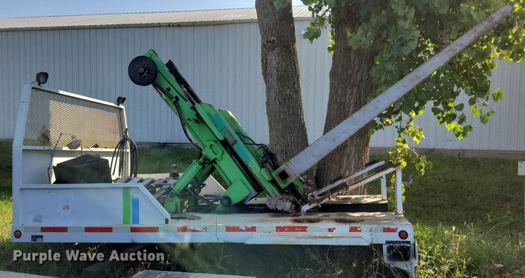 image for item IQ9933 2007 Norcal Waste Equipment NCCR-6000  dumpster delivery bed