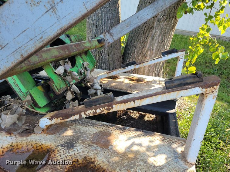 image for item IQ9933 2007 Norcal Waste Equipment NCCR-6000  dumpster delivery bed