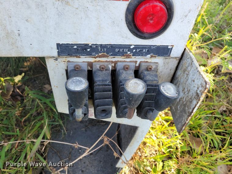 image for item IQ9933 2007 Norcal Waste Equipment NCCR-6000  dumpster delivery bed