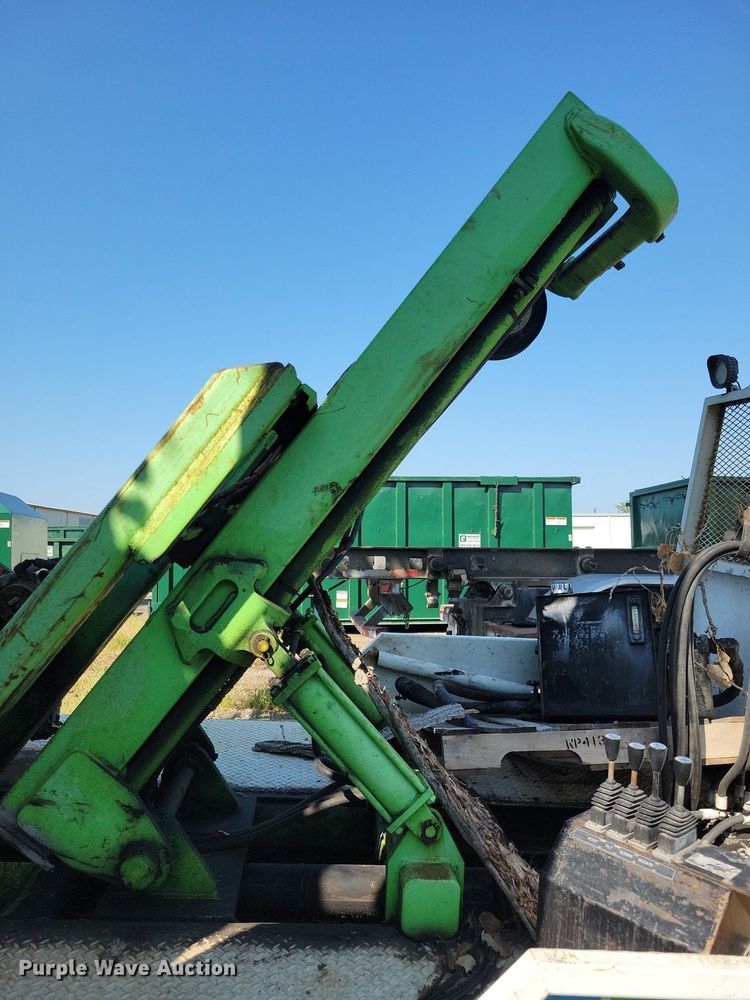 image for item IQ9933 2007 Norcal Waste Equipment NCCR-6000  dumpster delivery bed