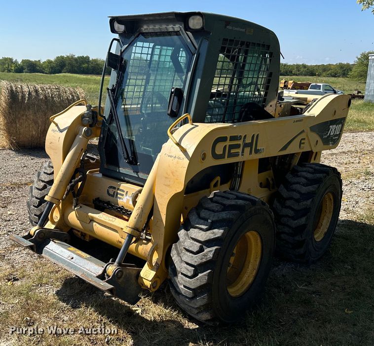 image for item JD9045 2008 Gehl 7810  skid steer loader