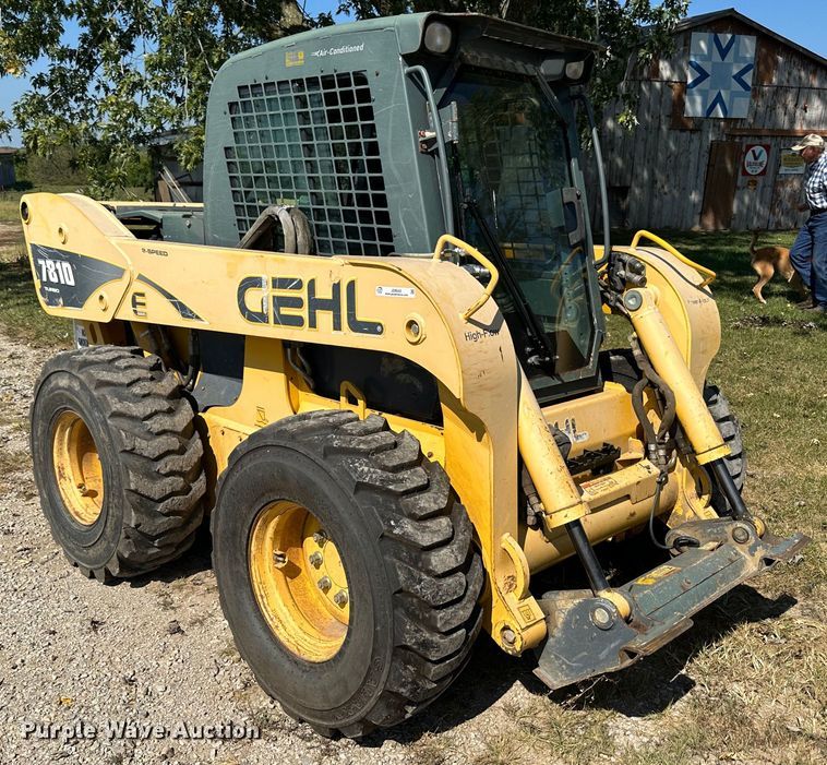 image for item JD9045 2008 Gehl 7810  skid steer loader