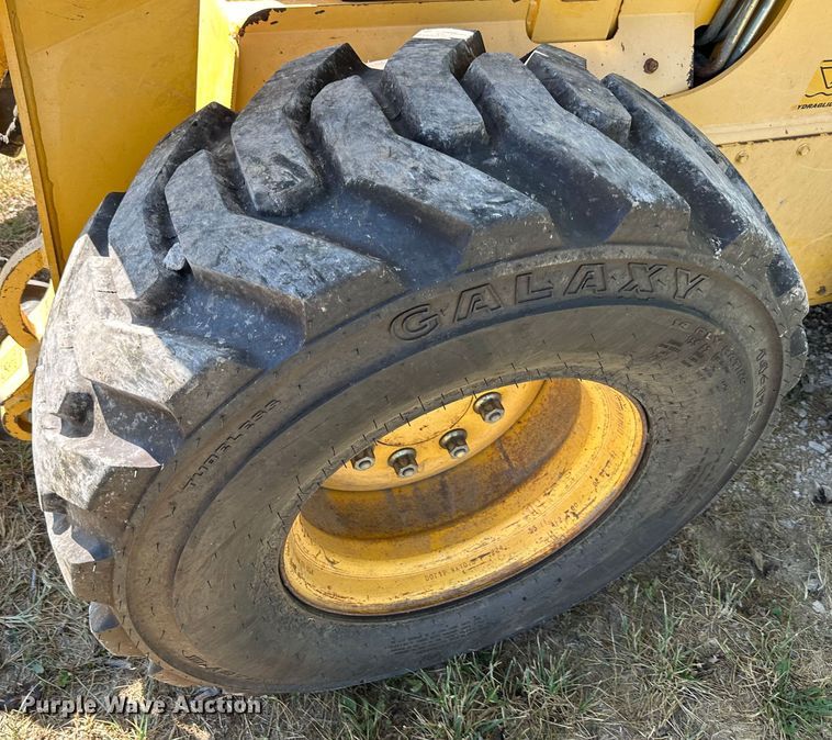 image for item JD9045 2008 Gehl 7810  skid steer loader