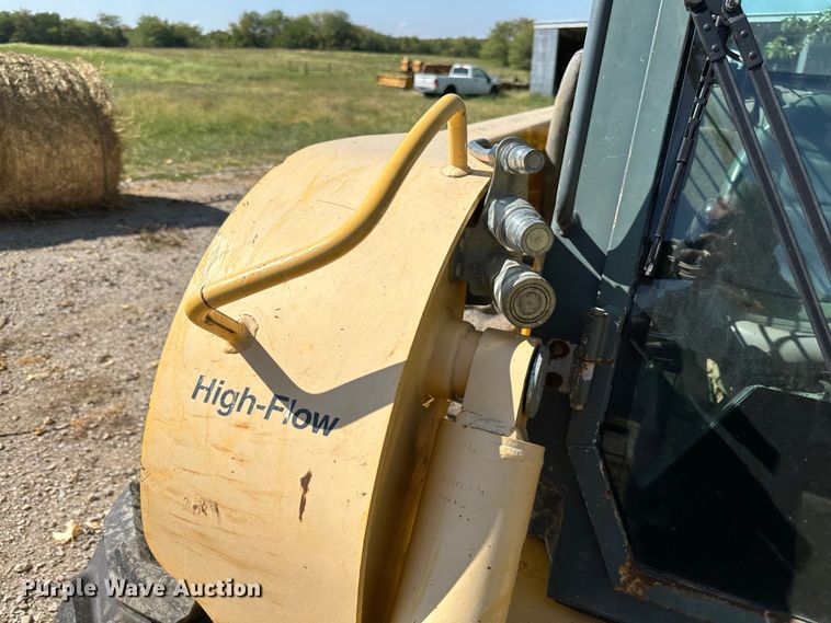 image for item JD9045 2008 Gehl 7810  skid steer loader