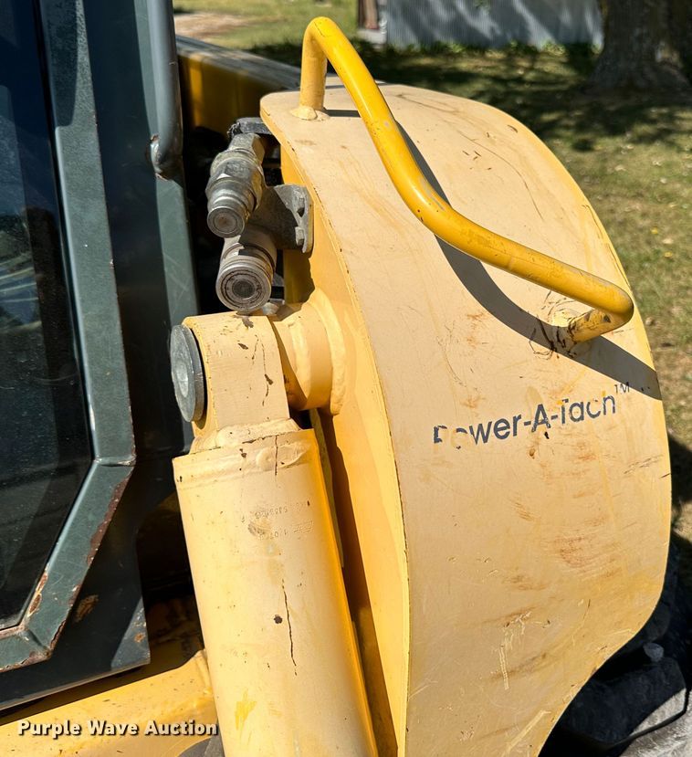 image for item JD9045 2008 Gehl 7810  skid steer loader