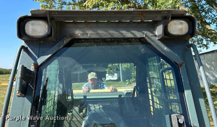 image for item JD9045 2008 Gehl 7810  skid steer loader