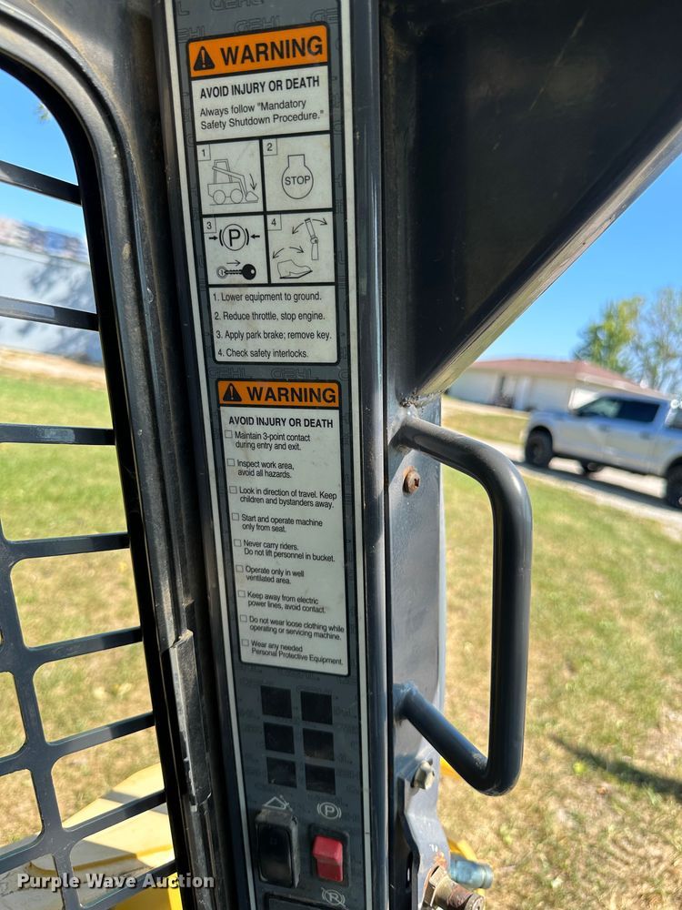 image for item JD9045 2008 Gehl 7810  skid steer loader