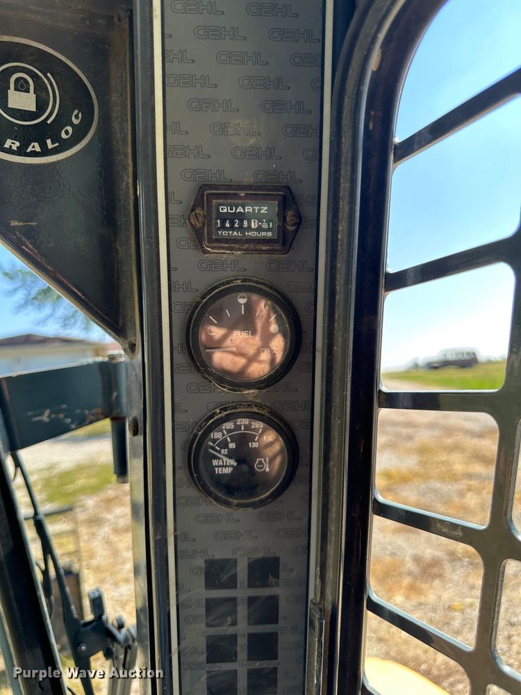 image for item JD9045 2008 Gehl 7810  skid steer loader