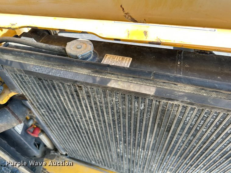 image for item JD9045 2008 Gehl 7810  skid steer loader