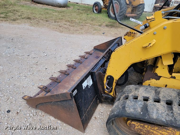 image for item JE9533 2010 Caterpillar 279C  tracked skid steer loader