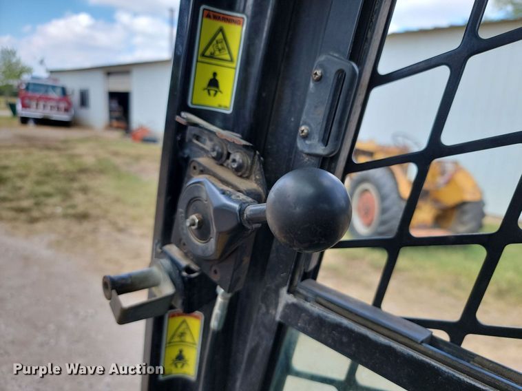 image for item JE9533 2010 Caterpillar 279C  tracked skid steer loader