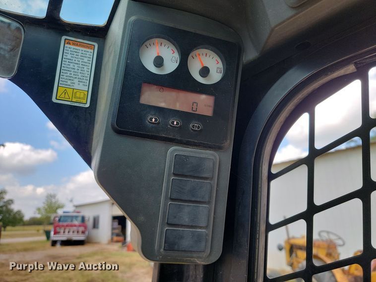 image for item JE9533 2010 Caterpillar 279C  tracked skid steer loader