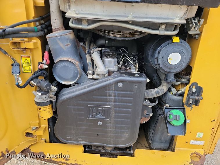 image for item JE9533 2010 Caterpillar 279C  tracked skid steer loader