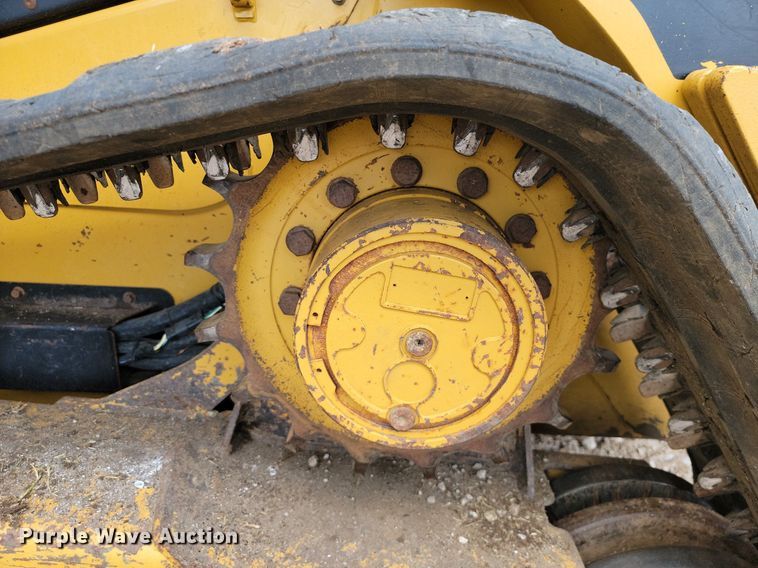 image for item JE9533 2010 Caterpillar 279C  tracked skid steer loader