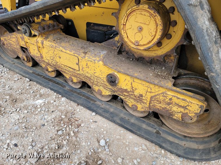 image for item JE9533 2010 Caterpillar 279C  tracked skid steer loader