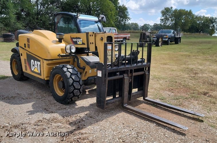 image for item JE9534 2012 Caterpillar TH255  telehandler