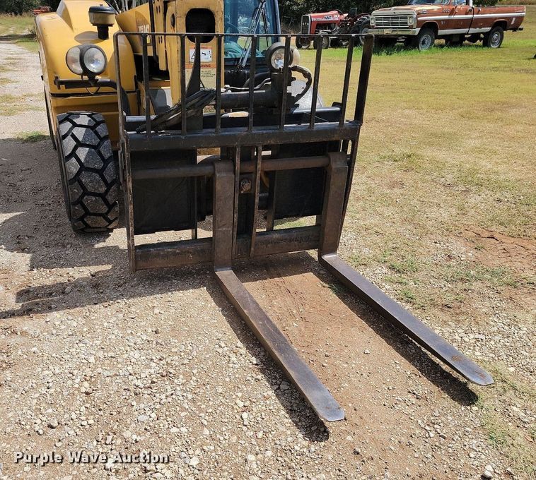 image for item JE9534 2012 Caterpillar TH255  telehandler
