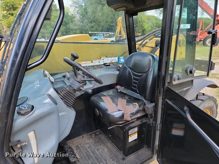 image for item JE9534 2012 Caterpillar TH255  telehandler