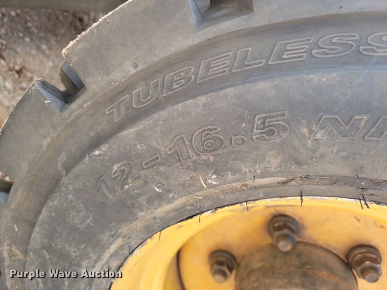 image for item JE9534 2012 Caterpillar TH255  telehandler