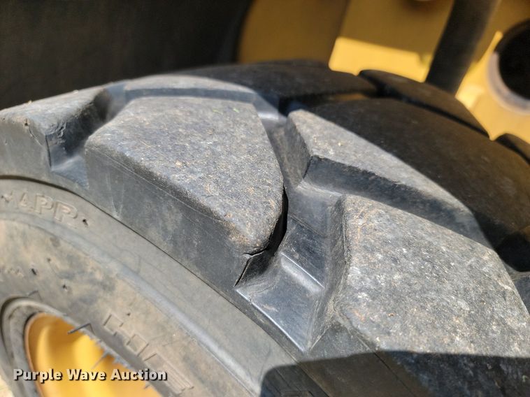 image for item JE9534 2012 Caterpillar TH255  telehandler